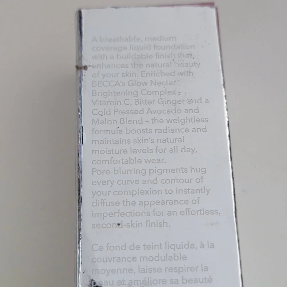 NEW Becca Skin Love  Weightless Blur Foundation in Chestnut NIB